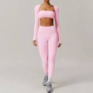 Elegant Women’s Yoga Set with Smooth Fit
